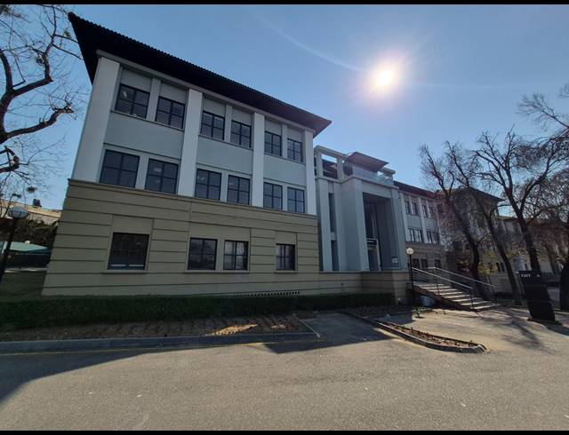 1,312M² OFFICE TO LET IN SANDTON CENTRAL